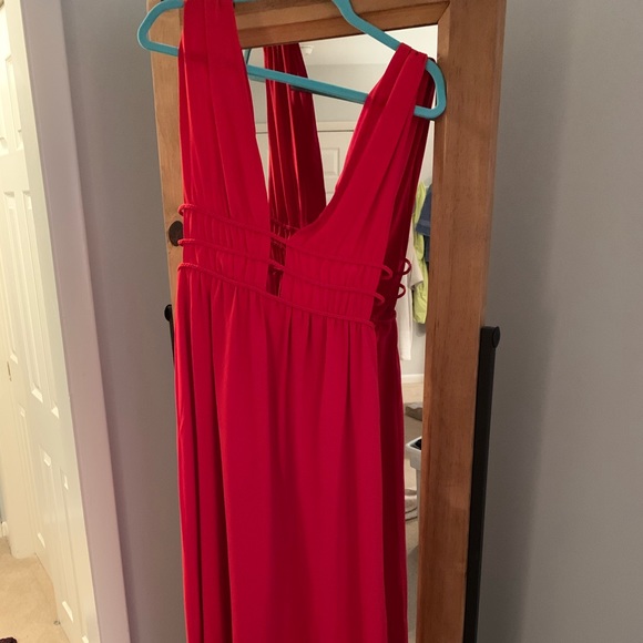 SAYLOR Ria Gown - Picture 2 of 7